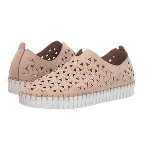 Eric Michael Inez Women's Sneaker, Beige Nubuck Women SizesNIB